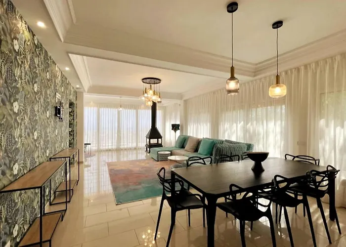 Vila Mediterranean Sea Views *